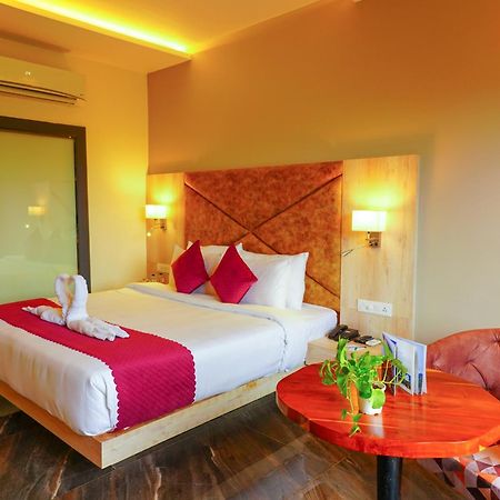 Aachman River And Valley View Resort Dharamshala - A Riverside Resort With Balcony View Экстерьер фото