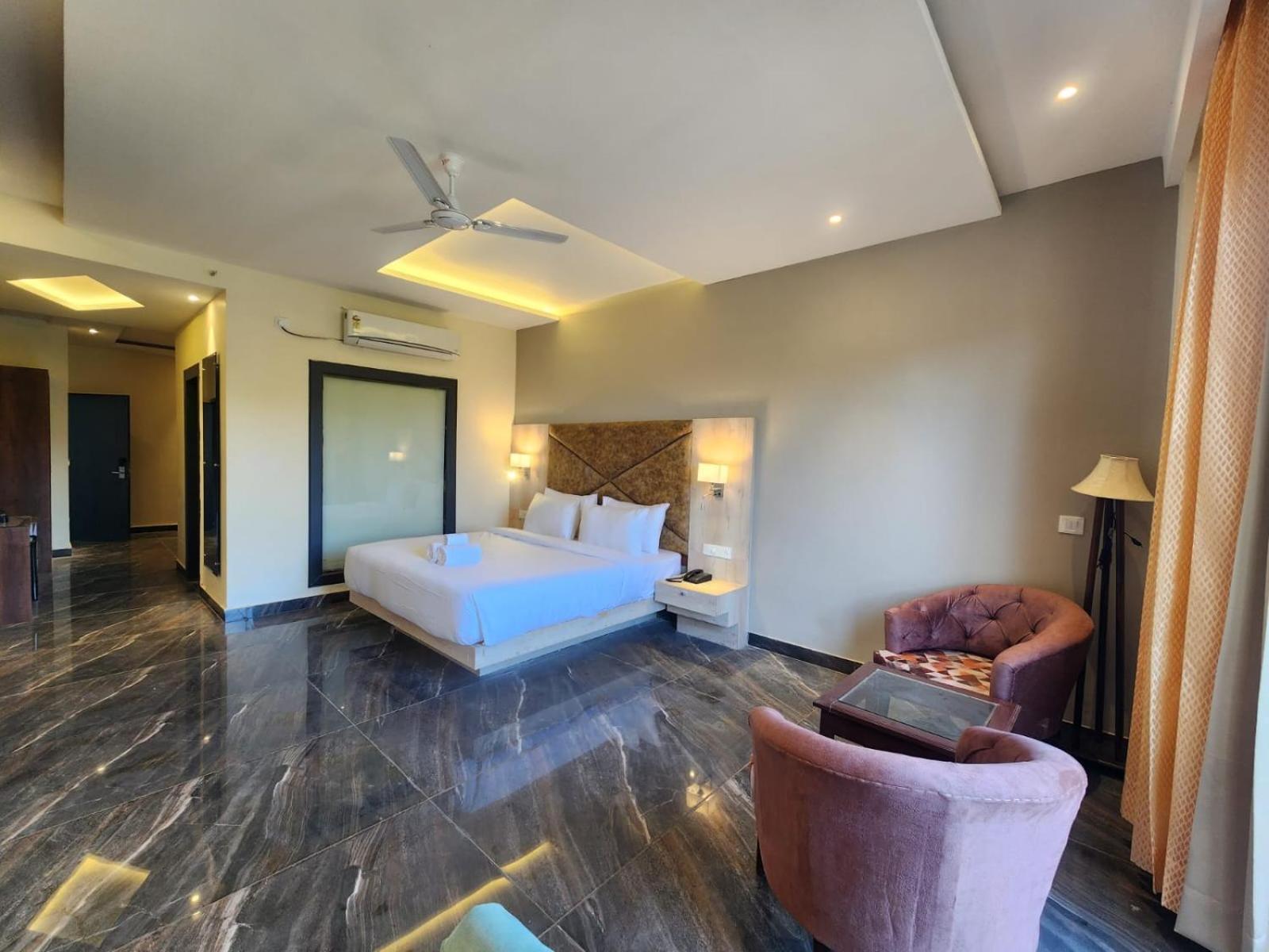 Aachman River And Valley View Resort Dharamshala - A Riverside Resort With Balcony View Экстерьер фото