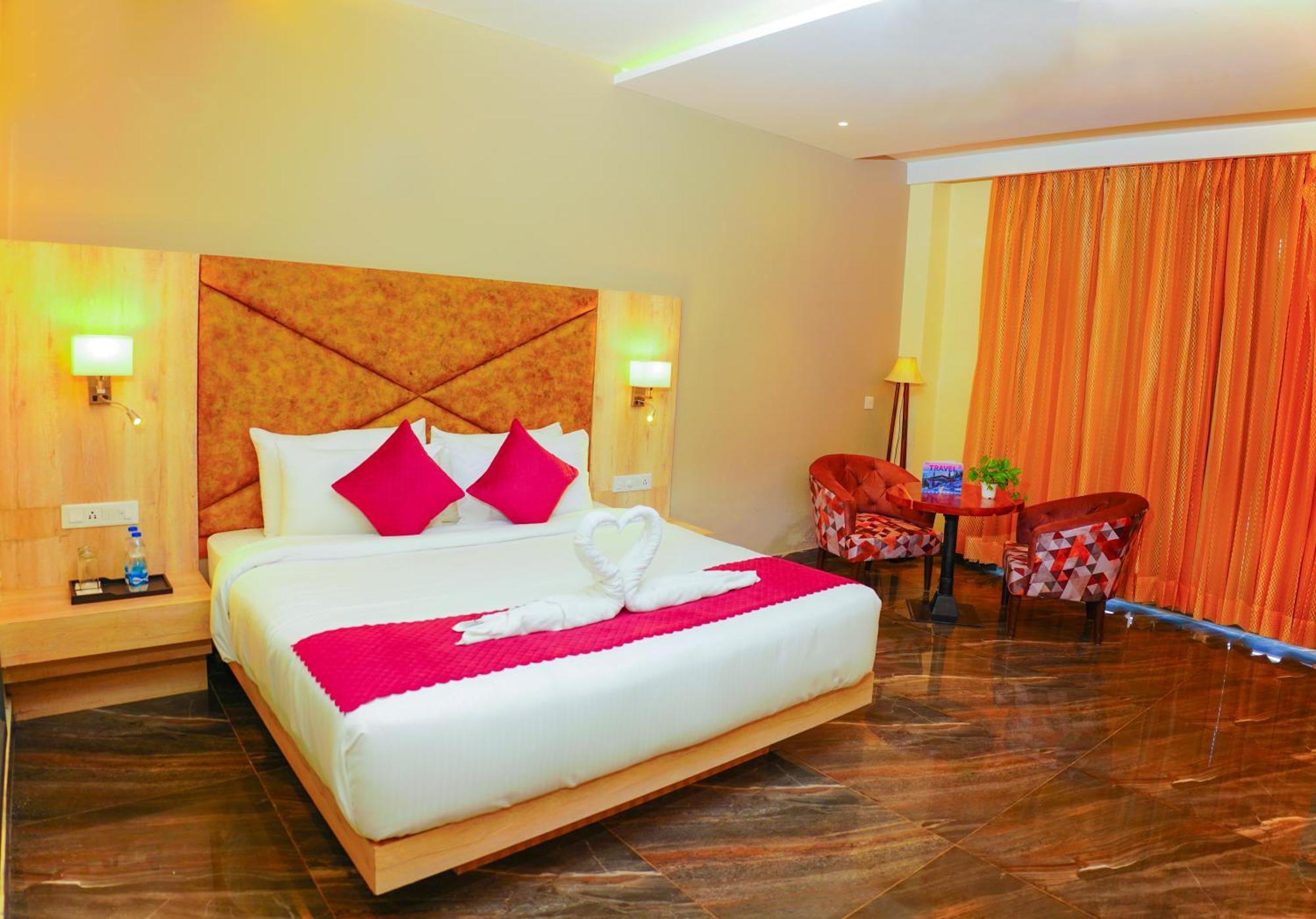 Aachman River And Valley View Resort Dharamshala - A Riverside Resort With Balcony View Экстерьер фото